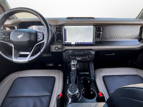 Used 2022 Ford Bronco Wildtrak image 14