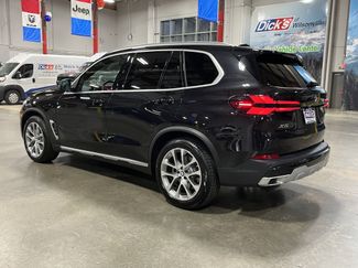 Used 2024 BMW X5 xDrive40i w/ Parking Assistance Package video 3