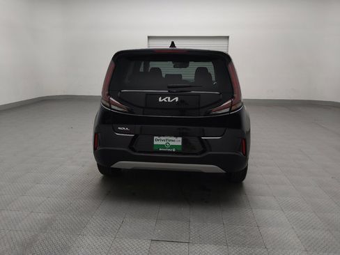 Used 2023 Kia Soul LX image 7