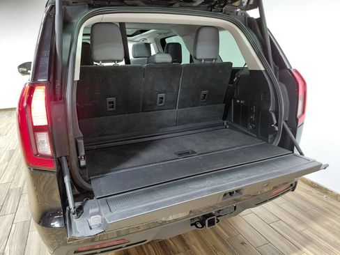 Certified 2025 Ford Expedition Active AWD/4WD image 47