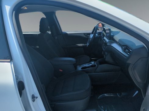 Used 2023 Ford Escape Active image 31
