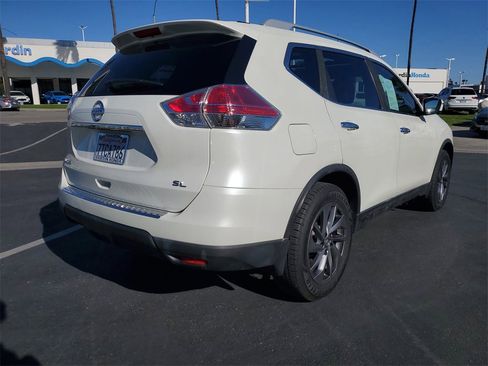 Used 2016 Nissan Rogue SL w/ SL Premium Package image 5