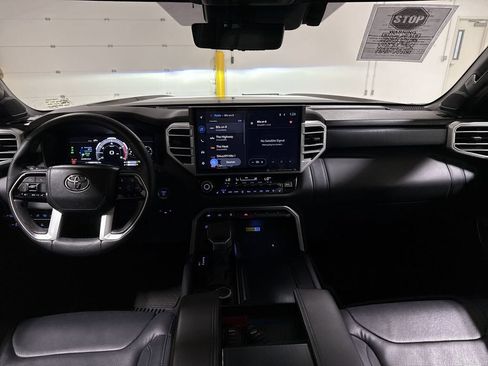 Used 2023 Toyota Sequoia Platinum AWD/4WD image 10