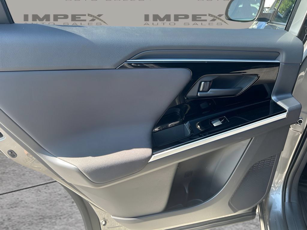 Used 2023 Subaru Solterra AWD image 26