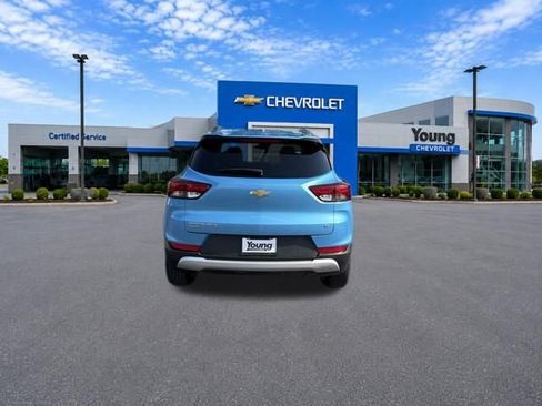 Used 2025 Chevrolet TrailBlazer LT AWD/4WD image 6