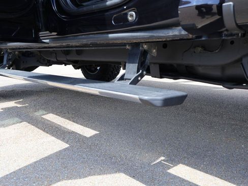 Used 2019 Ford F250 Lariat w/ Lariat Ultimate Package AWD/4WD image 15