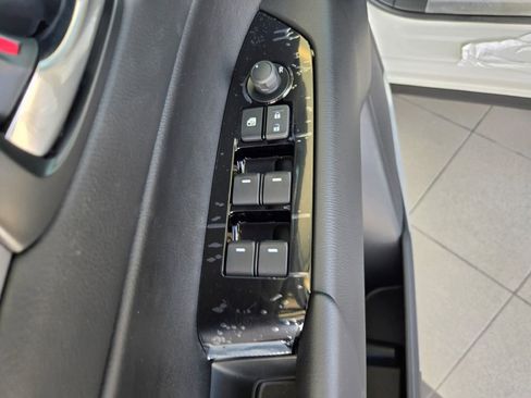 New 2025 MAZDA CX-5 AWD 2.5 S w/ Preferred Package image 19