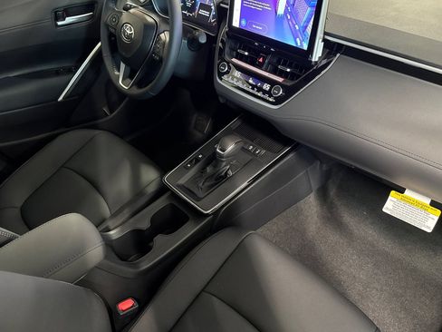 New 2026 Toyota Corolla Cross XLE FWD image 19