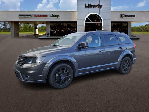 Used 2015 Dodge Journey SXT w/ Flexible Seating Group image 2