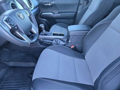 Certified 2023 Toyota Tacoma TRD Sport w/ Advanced Technology Package AWD/4WD image 18