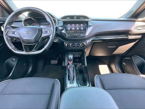 Used 2021 Chevrolet TrailBlazer RS w/ Sun and Liftgate Package AWD/4WD image 21