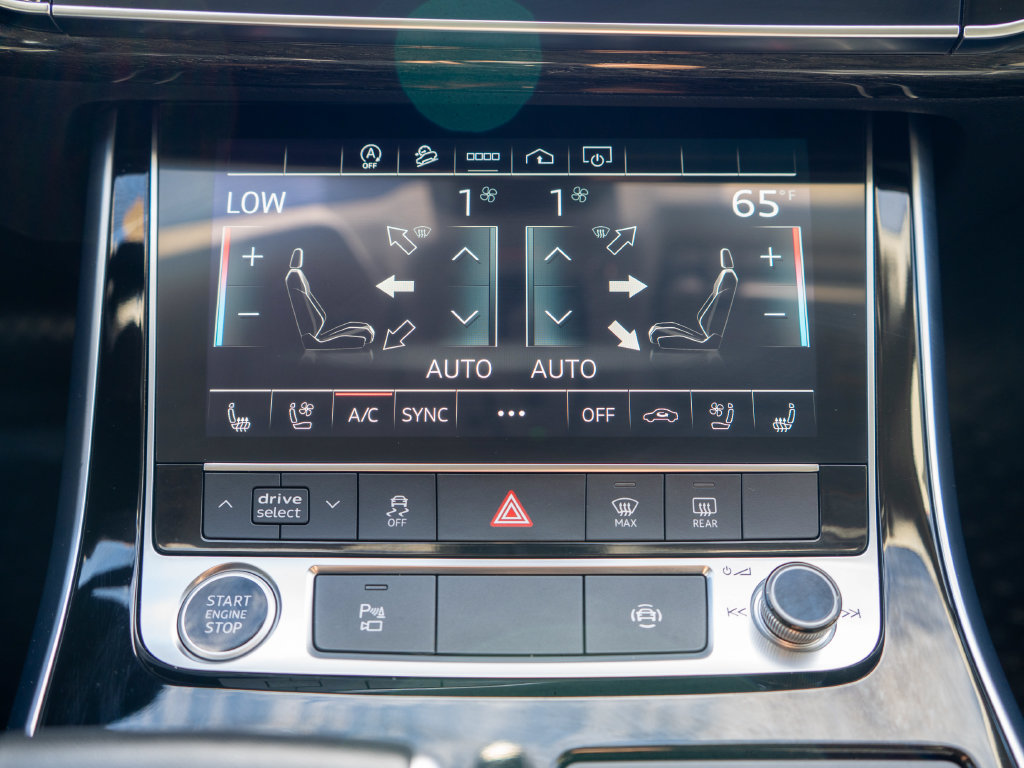 Used 2023 Audi Q7 3.0T Premium Plus AWD/4WD image 28