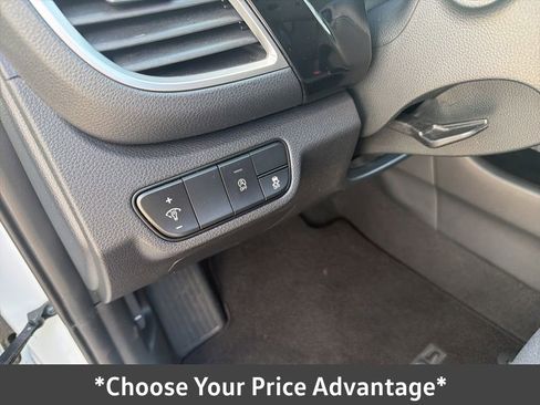 Used 2024 Kia Seltos S image 37