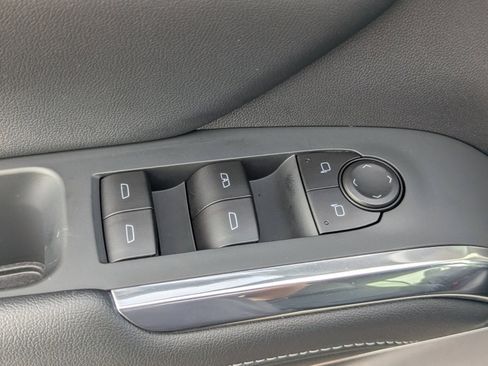 Used 2025 Chevrolet Traverse LT w/ Enhanced Driving Package image 25