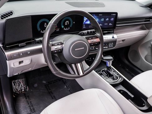 Used 2025 Hyundai Kona SEL image 15