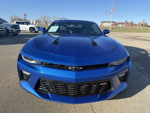 Used 2016 Chevrolet Camaro SS image 2