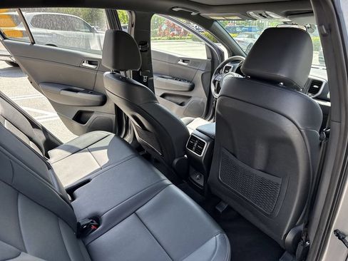 Used 2022 Kia Sportage Nightfall Edition FWD image 33