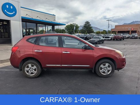 Used 2014 Nissan Rogue S FWD image 2