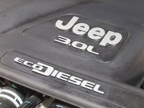 Used 2022 Jeep Wrangler Unlimited Rubicon w/ LED Lighting Group image 20