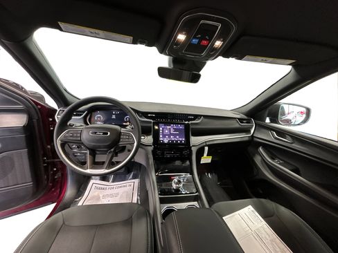 New 2026 Jeep Grand Cherokee Laredo AWD/4WD image 19
