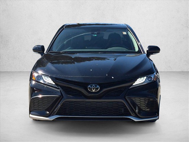 Used 2024 Toyota Camry XSE FWD image 2