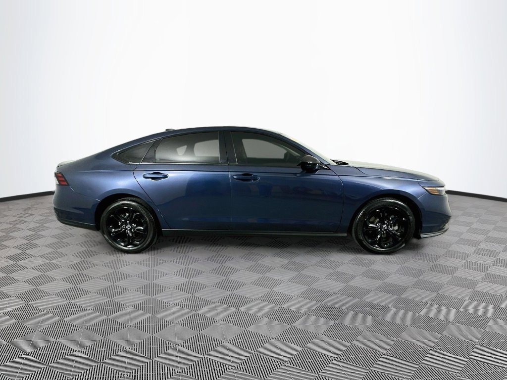 Used 2025 Honda Accord SE image 11