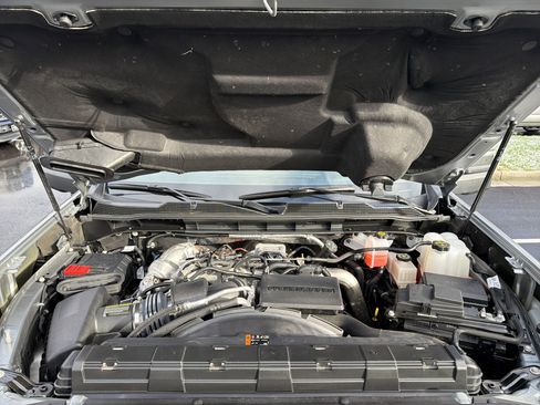 Used 2025 Chevrolet Silverado 2500 LT w/ Safety Package image 33