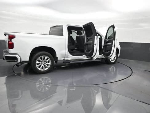Used 2022 Chevrolet Silverado 1500 Custom RWD image 31