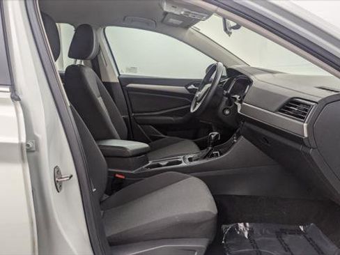 Used 2019 Volkswagen Jetta S w/ Driver Assistance Package image 22