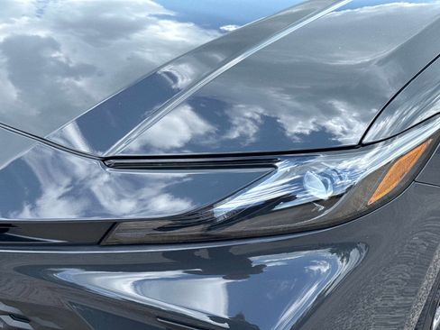 New 2026 Toyota Camry SE FWD image 9