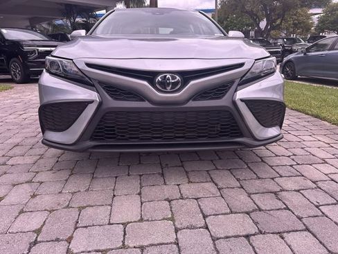 Used 2024 Toyota Camry SE FWD image 19