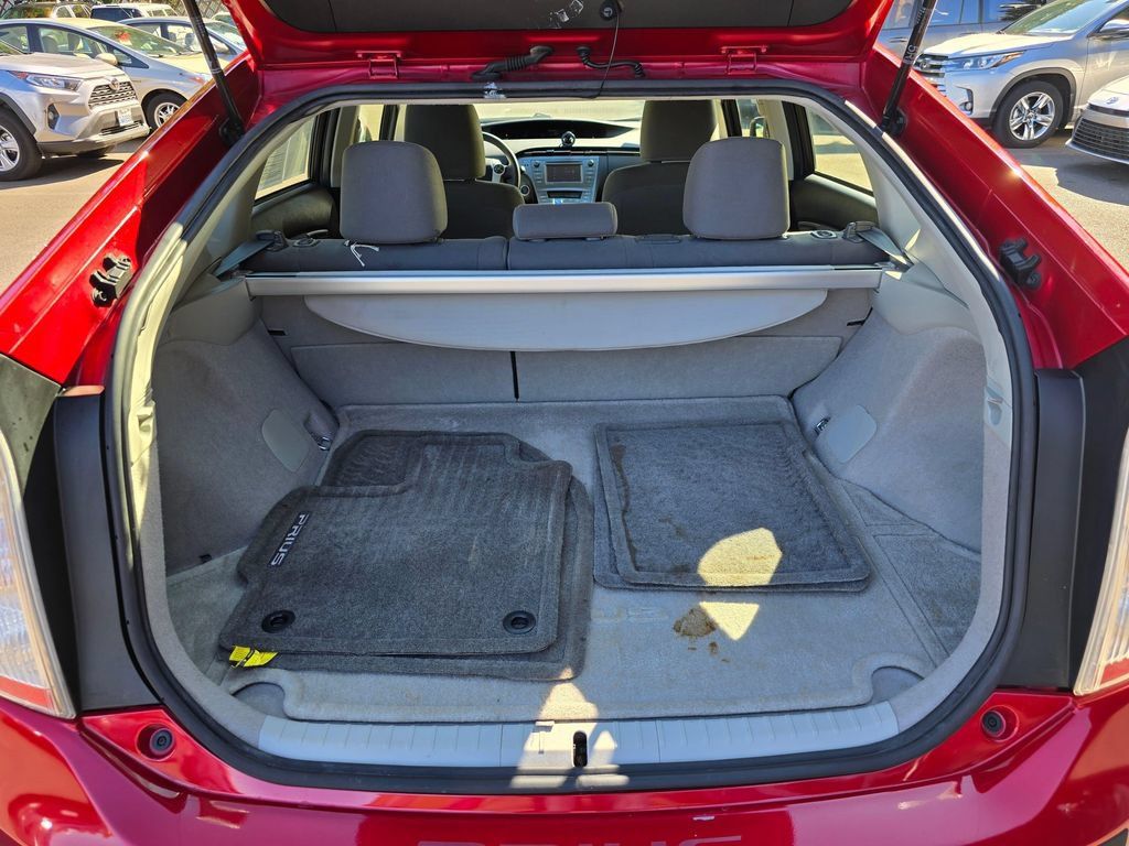 Used 2014 Toyota Prius Three FWD image 16