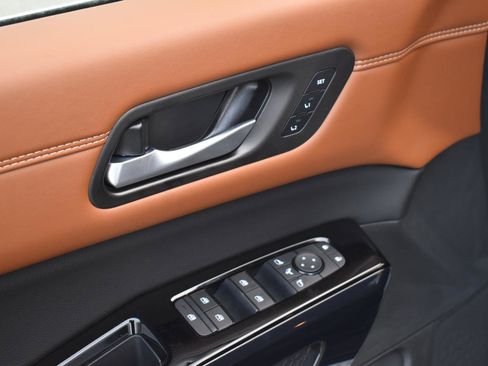 New 2026 Nissan Pathfinder Platinum image 25