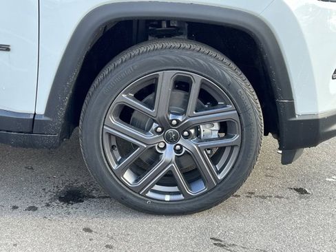 New 2026 Jeep Compass Limited image 5