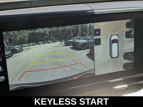 Used 2022 Kia Carnival SX Prestige image 15