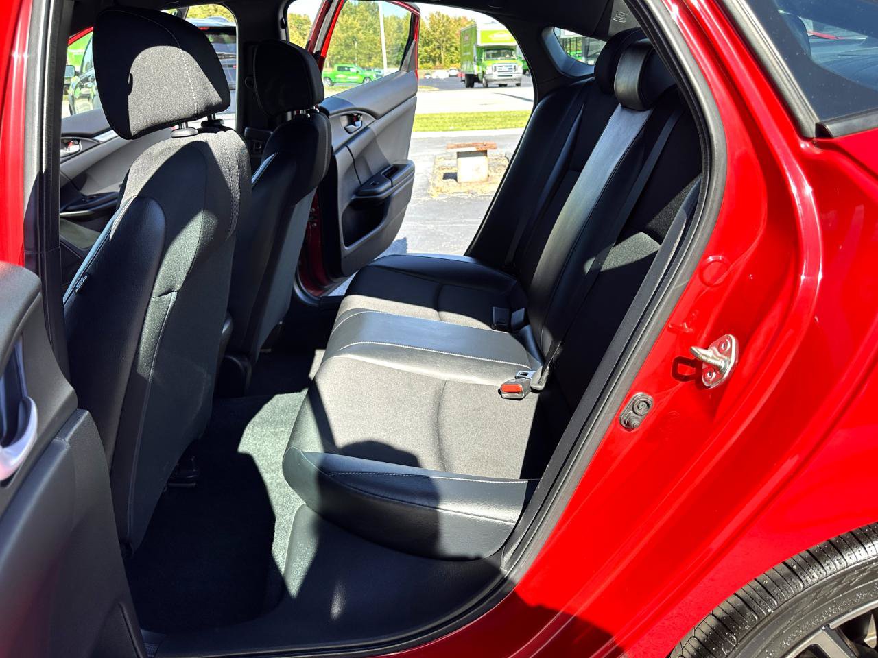 Used 2020 Honda Civic Sport image 28