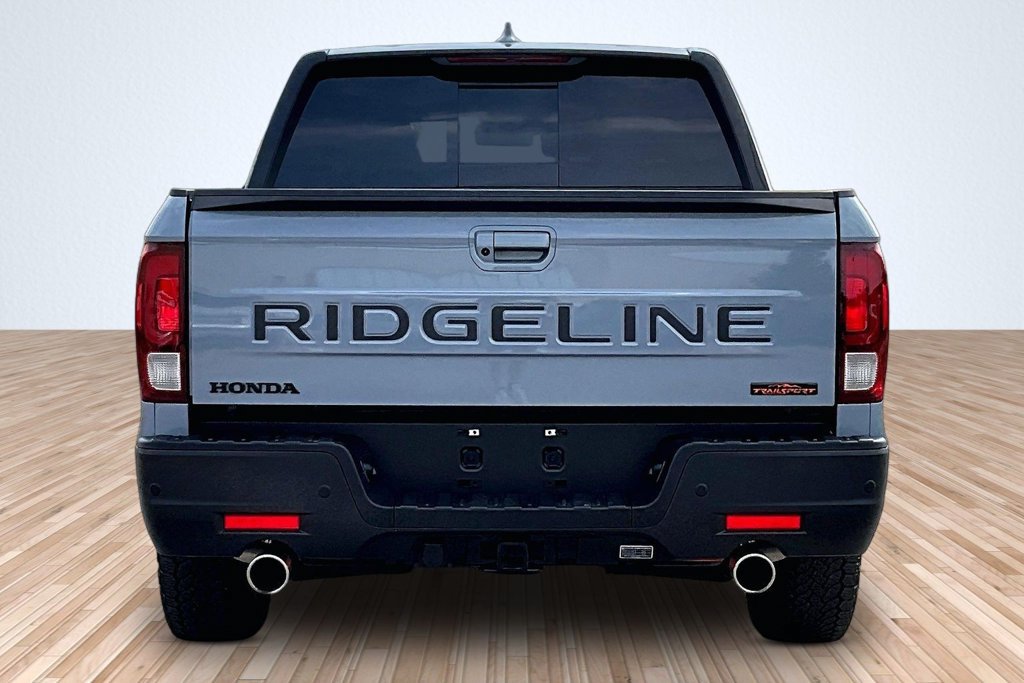 Used 2025 Honda Ridgeline TrailSport image 4