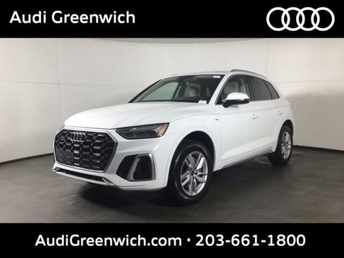 Used 2023 Audi Q5 2.0T Premium w/ Convenience Package AWD/4WD image 3