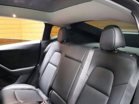 Used 2023 Tesla Model Y Long Range image 25
