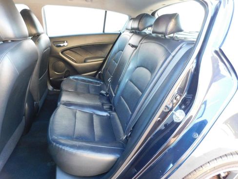 Used 2017 Kia Forte EX image 21