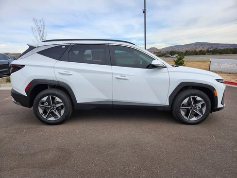 Certified 2025 Hyundai Tucson SEL image 3