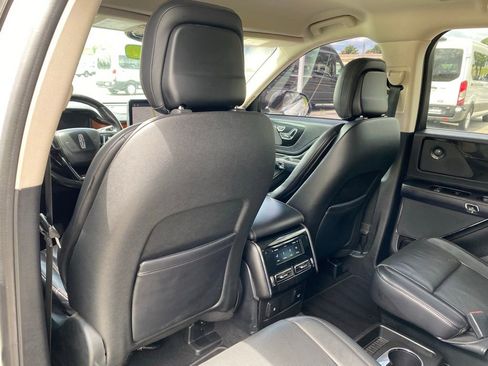 Used 2020 Lincoln Aviator Reserve w/ Elements Package Plus RWD image 29
