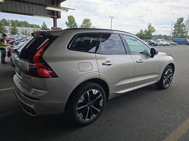 Used 2026 Volvo XC60 B5 Plus AWD/4WD image 7