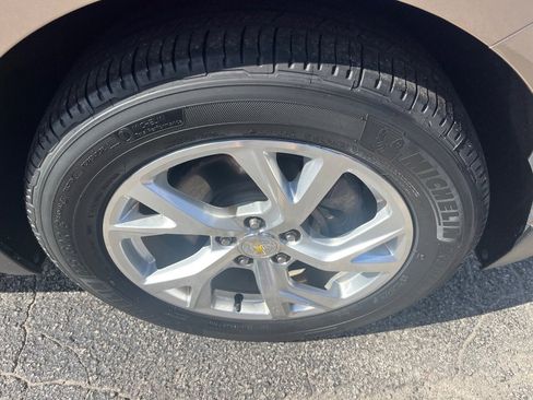 Used 2019 Chevrolet Equinox LT image 13