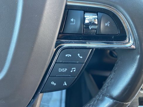 Used 2021 Lincoln Nautilus FWD w/ Equipment Group 101A image 26