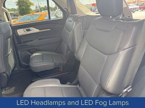Certified 2026 Ford Explorer Active w/ Active Comfort Package RWD image 13