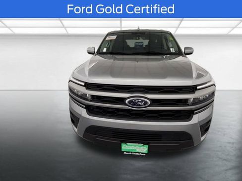 Used 2024 Ford Expedition XLT AWD/4WD image 2
