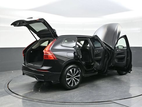 Used 2025 Volvo XC60 B5 Plus w/ Climate Package AWD/4WD image 41