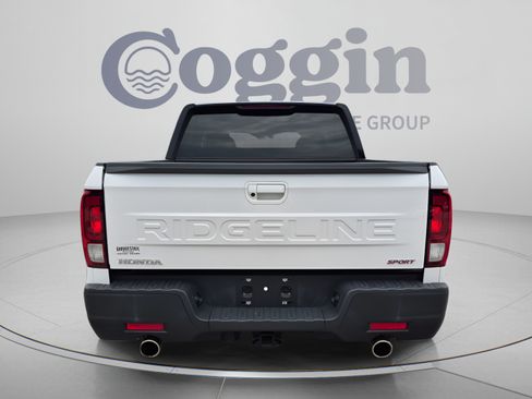 Certified 2024 Honda Ridgeline Sport image 5