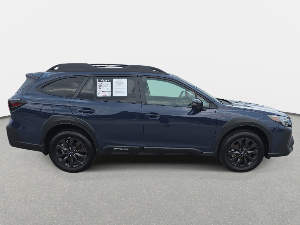 Used 2025 Subaru Outback Onyx Edition AWD/4WD image 4